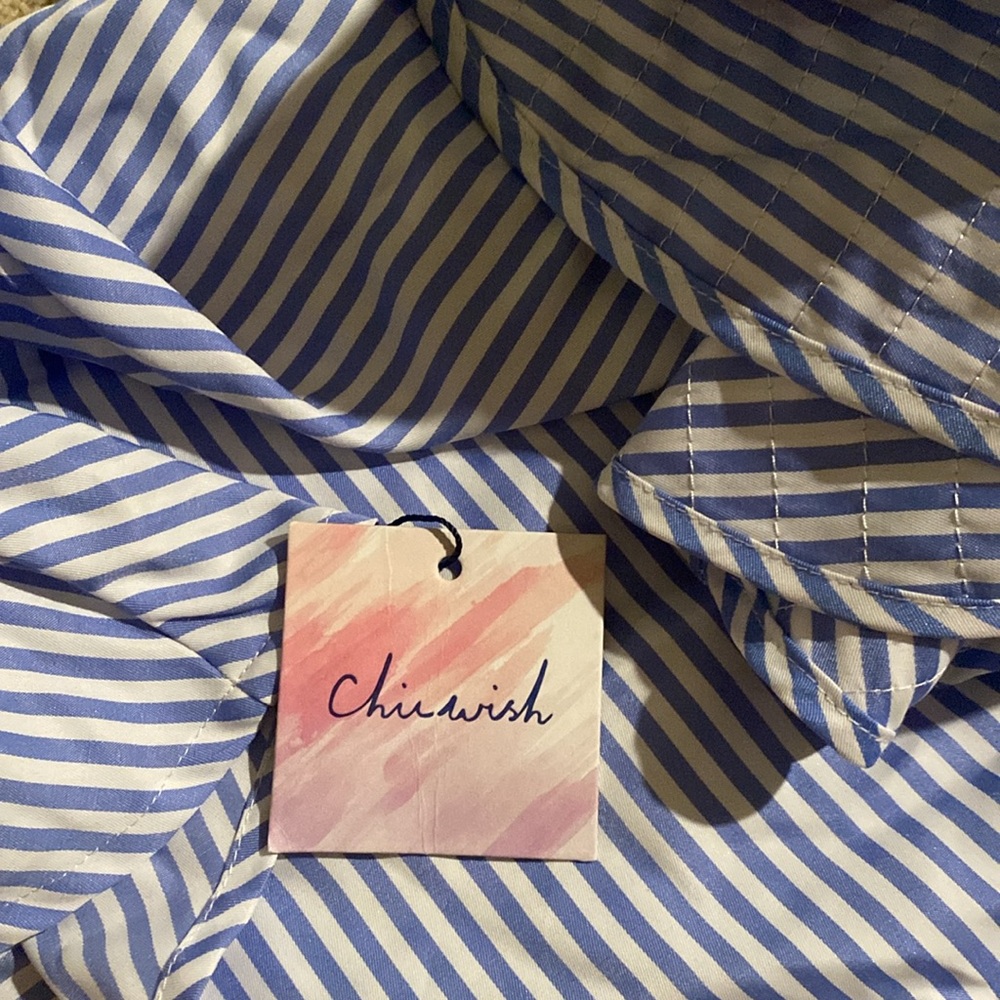 Chicwish ONE-SHOULDER RUFFLE TOP IN BLUE - Picture 3 of 4